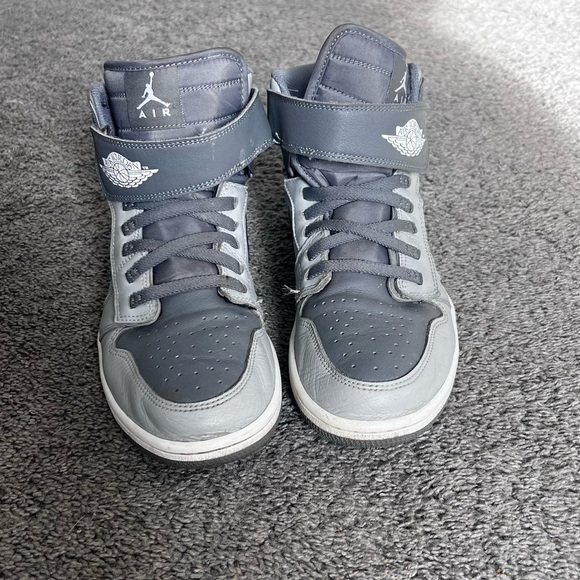 Air Jordan 1 Flyease - Picture 2 of 5